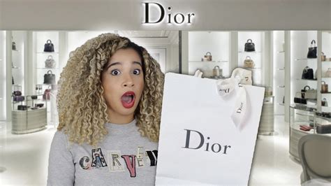 J'ACHÈTE L'ARTICLE LE MOINS CHER CHEZ DIOR 